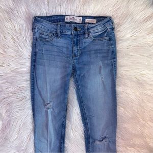 Hollister - Low-Rise Super Skinny Jeans
